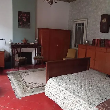 Capitale Du Quercy Apartamento *